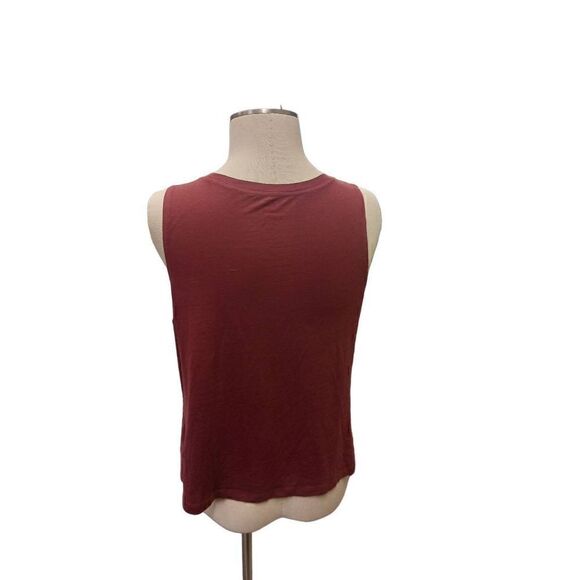 Shyanne short sleeve front detail tank - Picture 2 of 3